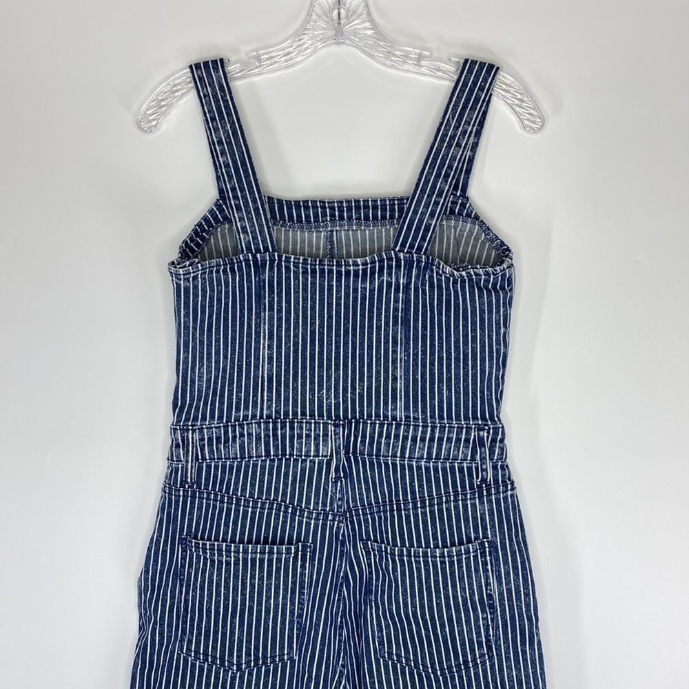 Universal Threads Blue Railroad Cropped Overalls Raw Hem Size 4/27 - Picture 5 of 10